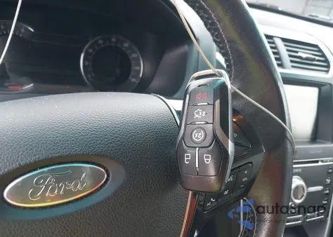 2016 Ford Explorer Platinum z USA, uszkodzony, nr VIN 1FM5K8HT8GGB53106